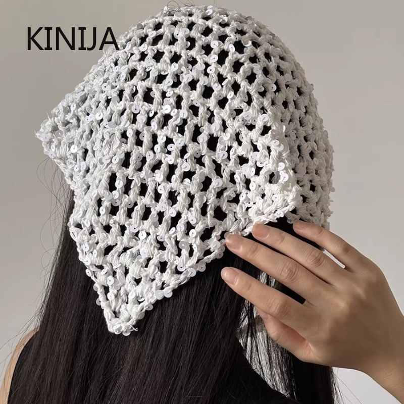 وشاح مثلث محبوك مجوف مزين بالت - مراجعة Photography Triangle وسعره